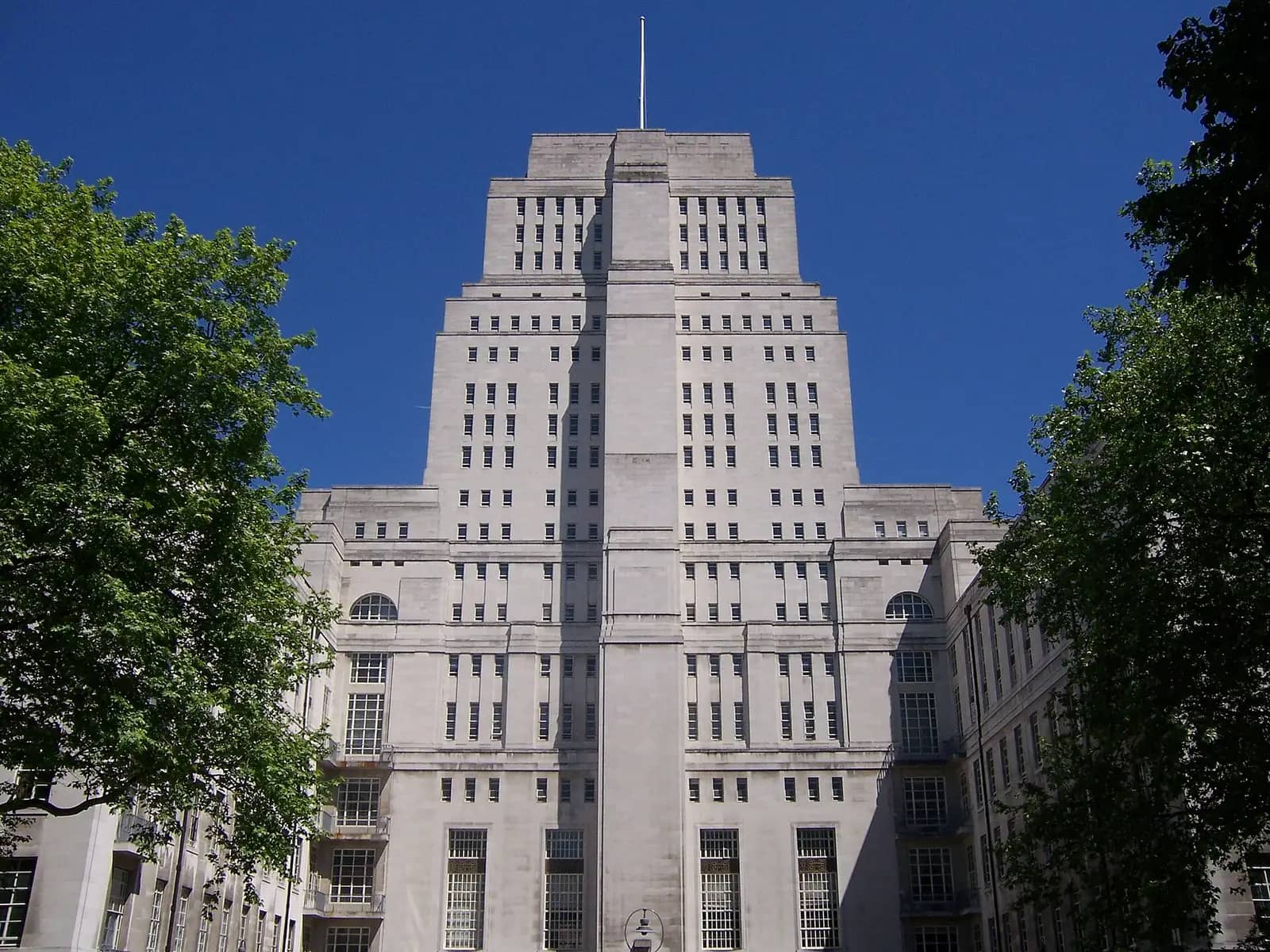 University of London campus — Senate House, University of London